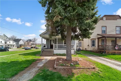 102 Water St, Elyria, OH 44035 photo 4