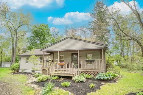 2393 Goodenough Ave, Akron, OH 44320