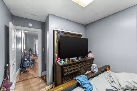 Bedroom - 122 Elbe St, Elyria, OH 44035 photo 2 of 2