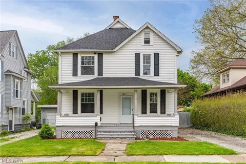 1223 21st St NW, Canton, OH 44709