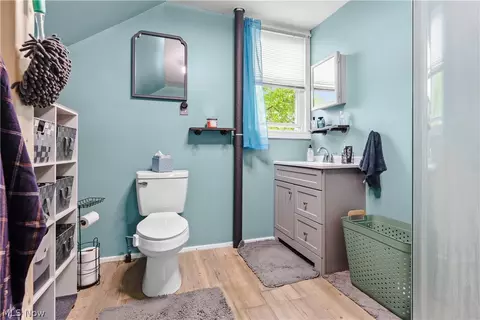 Bath - 2136 E Sprague Rd, Broadview Heights, OH 44147 photo 6 of 7