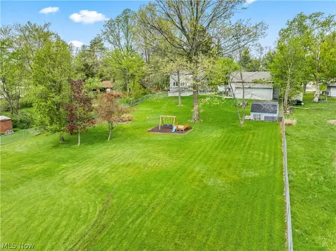Exterior - 2136 E Sprague Rd, Broadview Heights, OH 44147 photo 9 of 11
