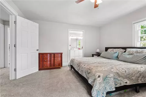 Bedroom - 2136 E Sprague Rd, Broadview Heights, OH 44147 photo 3 of 7