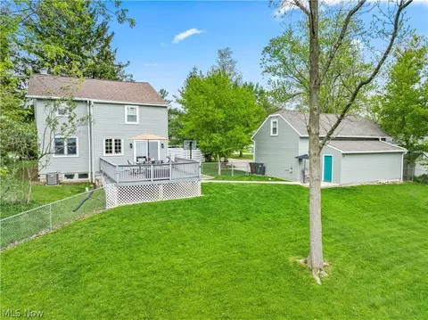 Exterior - 2136 E Sprague Rd, Broadview Heights, OH 44147 photo 7 of 11