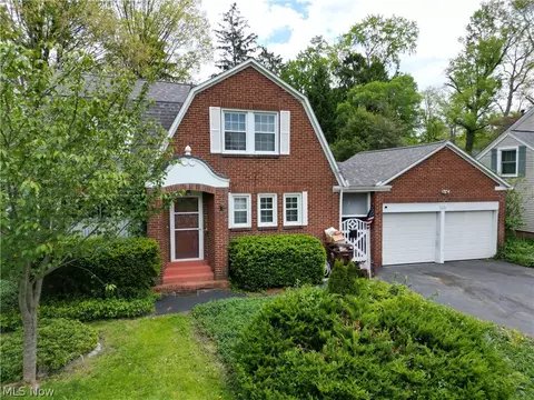 7121 N Lima Rd, Poland, OH 44514