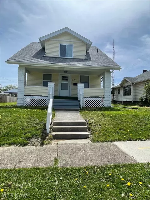 679 W Oregon Ave, Sebring, OH 44672
