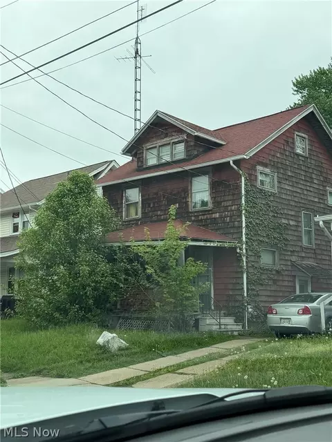 1446 Downing Ct NE, Canton, OH 44714