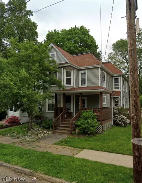 64 10th St SE, Massillon, OH 44646
