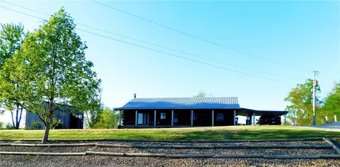 46348 St Rt 556, Beallsville, OH 43716