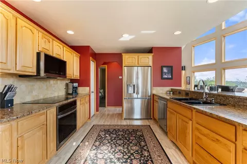 Kitchen - 103 Random Rd, Minerva, OH 44657 photo 4 of 8