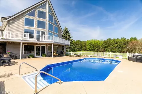 Exterior - 103 Random Rd, Minerva, OH 44657 photo 6 of 11