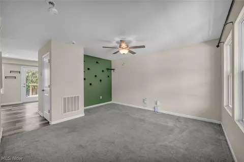 Living - 189 Alexander Dr, Elyria, OH 44035 photo 2 of 2