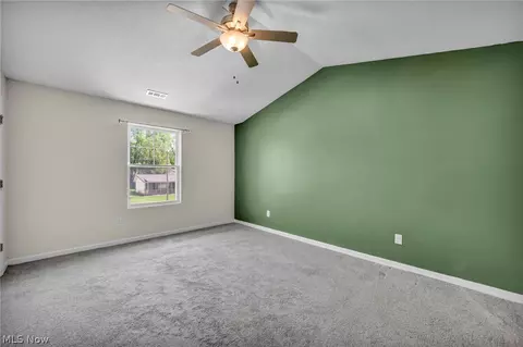 Bedroom - 189 Alexander Dr, Elyria, OH 44035 photo 7 of 8