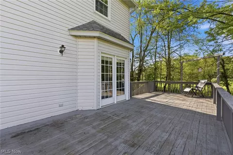 Exterior - 313 Glenview Ave, Dover, OH 44622 photo 9 of 10