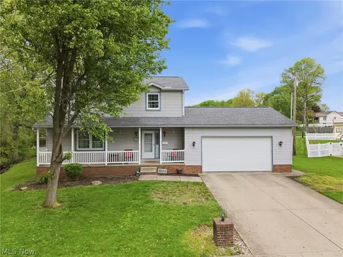 Exterior - 313 Glenview Ave, Dover, OH 44622 photo 2 of 10