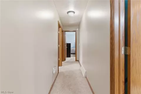 Entry Way - 313 Glenview Ave, Dover, OH 44622 photo 4 of 5