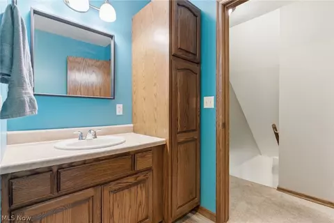 Bath - 313 Glenview Ave, Dover, OH 44622 photo 3 of 4