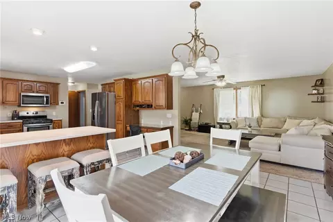 Dining - 313 Glenview Ave, Dover, OH 44622 photo 1 of 1