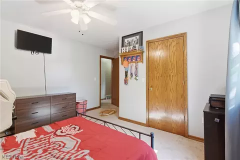 Bedroom - 313 Glenview Ave, Dover, OH 44622 photo 4 of 7