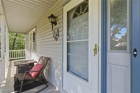 Exterior - 313 Glenview Ave, Dover, OH 44622 photo 7 of 10