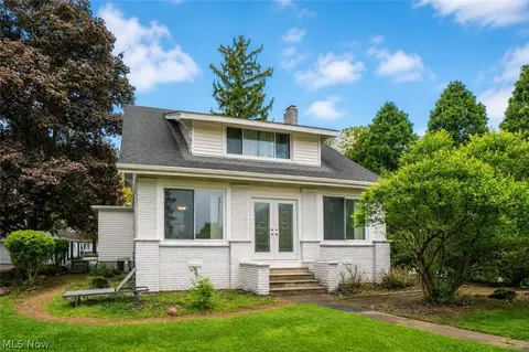 160 Everhard Rd SW, North Canton, OH 44709