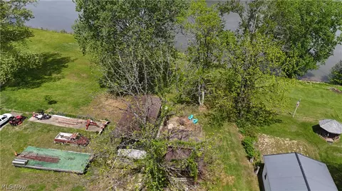 1041 First St, Mason, WV 25260 photo 6