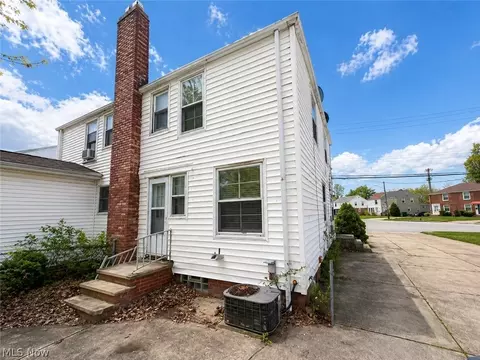 Exterior - 1437 E 252nd St, Euclid, OH 44117 photo 1 of 3