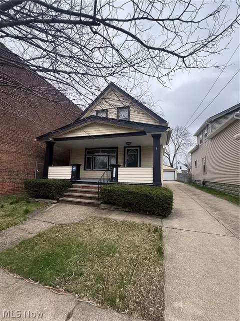 3549 W 52nd St, Cleveland, OH 44102