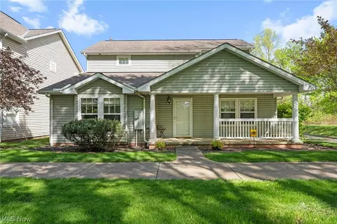 4982 Penny Ln, North Olmsted, OH 44070