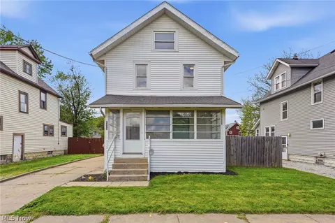 2310 17th St SW, Akron, OH 44314
