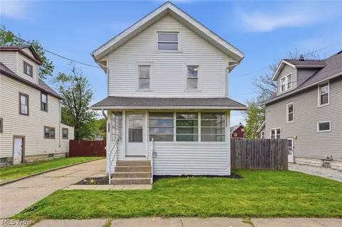 2310 17th St SW, Akron, OH 44314