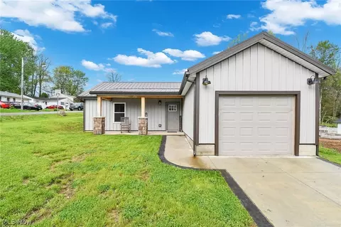 358 Davidson St, Mansfield, OH 44907