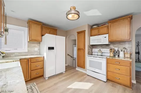 Kitchen - 45 E 219th St, Euclid, OH 44123 photo 1 of 2
