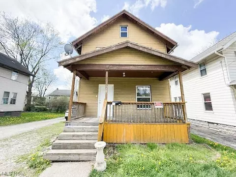 658 Spicer St, Akron, OH 44311