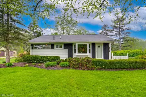 8764 Ravenna Rd, Chardon, OH 44024