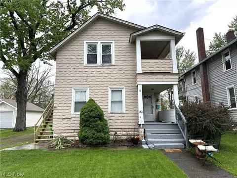 93 W 5th Ave, Berea, OH 44017