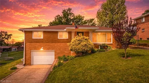 127 Marion Pl, Steubenville, OH 43953