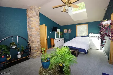 Bedroom - 4173 S Ridge Rd E, Geneva, OH 44041 photo 1 of 6