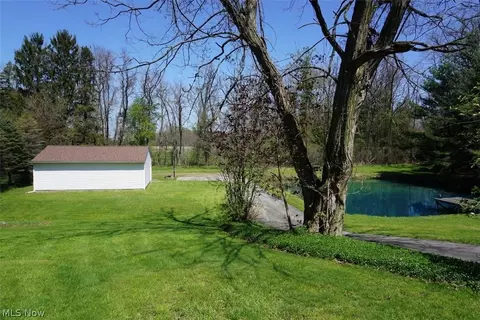 Exterior - 4173 S Ridge Rd E, Geneva, OH 44041 photo 7 of 13