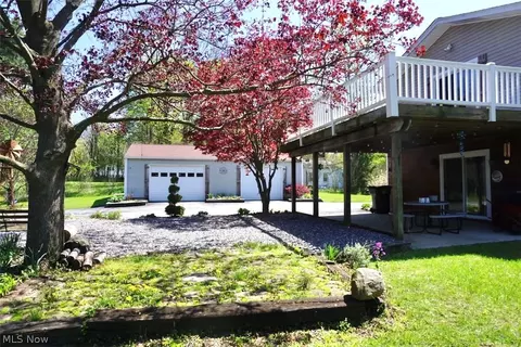Exterior - 4173 S Ridge Rd E, Geneva, OH 44041 photo 9 of 13