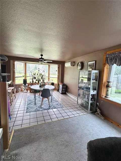 Dining - 4173 S Ridge Rd E, Geneva, OH 44041 photo 1 of 1