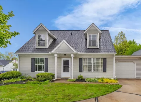 7246 Scottsdale Cir, Mentor, OH 44060