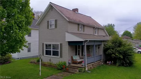 146 W 8th St, Dover, OH 44622