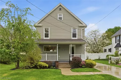 103 Fenton Ave, Mogadore, OH 44260