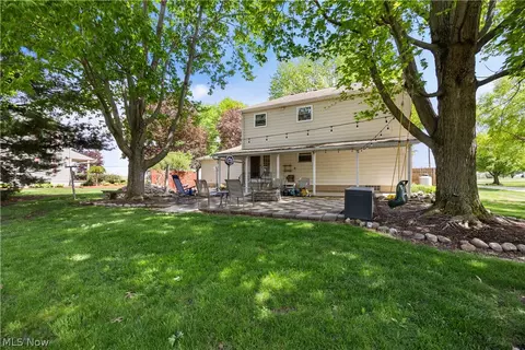 Exterior - 8510 Murray Ridge Rd, Elyria, OH 44035 photo 4 of 9
