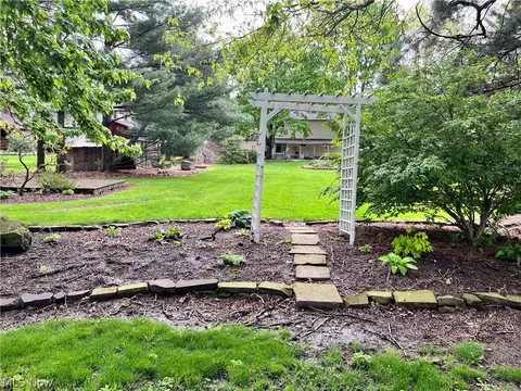 Exterior - 8510 Murray Ridge Rd, Elyria, OH 44035 photo 9 of 9