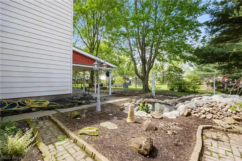 Exterior - 8510 Murray Ridge Rd, Elyria, OH 44035 photo 7 of 9
