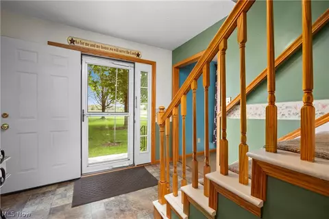 Entry Way - 8510 Murray Ridge Rd, Elyria, OH 44035 photo 2 of 3