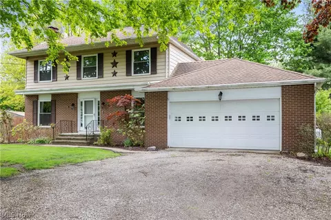 8510 Murray Ridge Rd, Elyria, OH 44035