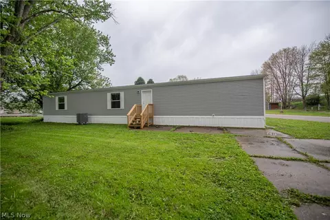 14000 Lincoln St #32, Minerva, OH 44657